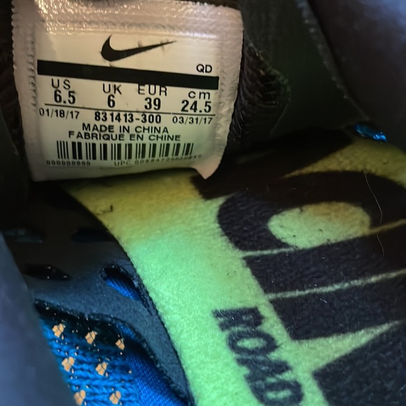 Nike Road Racing Shoes - Picture 7 of 7
